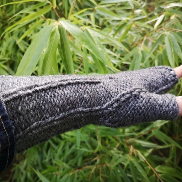 Snowflake Obsidian Inside Out Fingerless Gloves Mitten Handmade in Canada - Picture 3 of 7